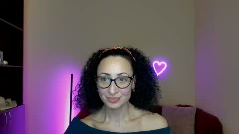 Snapshot of arianna_tifany chatting on February 26, 7:10 pm Arianna online show from February 26, 7:10 pm