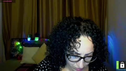 Arianna online show from December 3, 6:41 pm