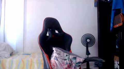 ariannaloovel online show from June 27, 5:19 pm
