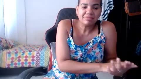 ariannaloovel online show from July 28, 5:35 pm