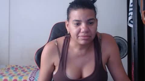 ariannaloovel online show from July 22, 5:48 pm