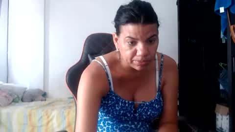 ariannaloovel online show from June 17, 6:46 pm