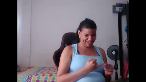 ariannaloovel online show from May 26, 9:43 pm