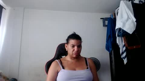 ariannaloovel online show from July 8, 5:27 pm