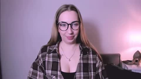 Aria online show from April 19, 6:14 am