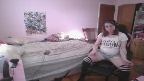 Ariathebrat online show from April 22, 9:33 pm