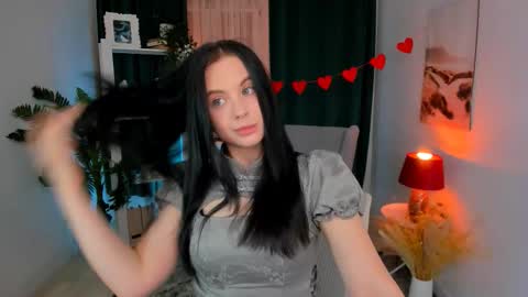 Aria online show from February 18, 1:44 pm