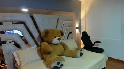 aridreamon online show from July 14, 4:17 am