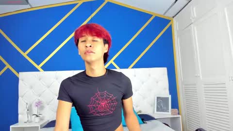 ARIEL VILLA online show from March 6, 1:58 am