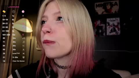 Ariel online show from March 31, 2:28 pm