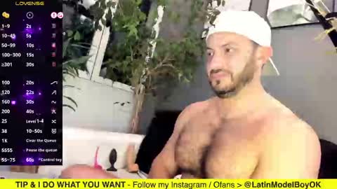 Snapshot of arielenbsas chatting on February 23, 1:46 am Ariel online show from February 23, 1:46 am