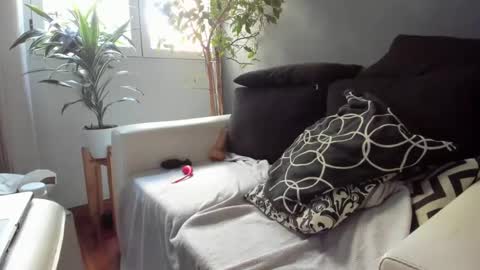 Snapshot of arielenbsas chatting on February 21, 12:06 pm Ariel online show from February 21, 12:06 pm