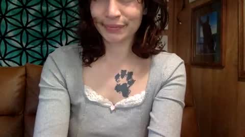 ariel  colin when hes here online show from March 1, 8:21 pm