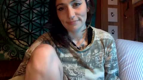 ariel  colin when hes here online show from March 11, 12:33 am