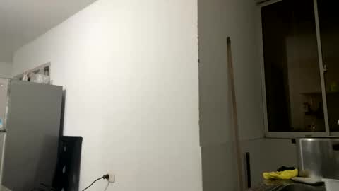 aries_plays online show from November 25, 12:31 am