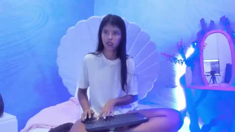 Arietta online show from November 24, 9:02 pm