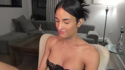 Aria online show from June 11, 2:53 am