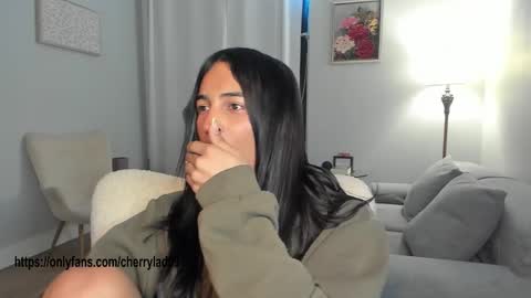 Aria online show from October 25, 7:40 am