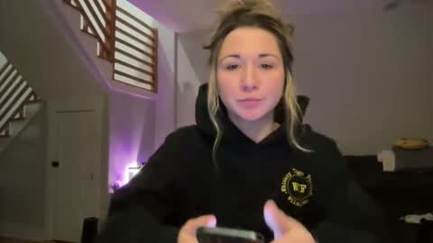 airskiii online show from February 3, 1:52 am