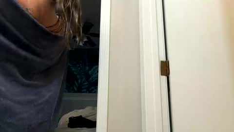 airskiii online show from April 29, 4:01 pm