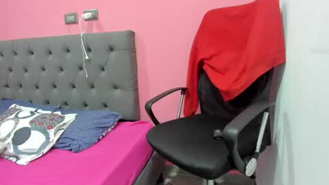 Aria  Cholee online show from March 28, 2:07 pm