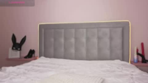 arimilas online show from April 18, 9:33 am