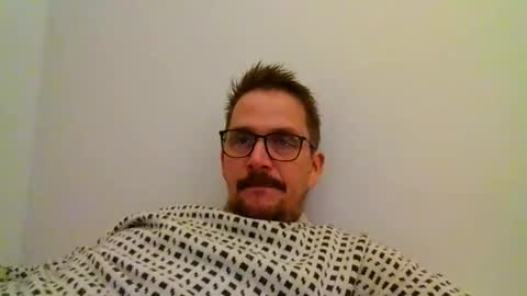 ariparikrigsmann online show from December 24, 10:39 pm