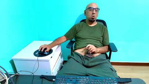 arnelux72 online show from June 23, 5:48 am