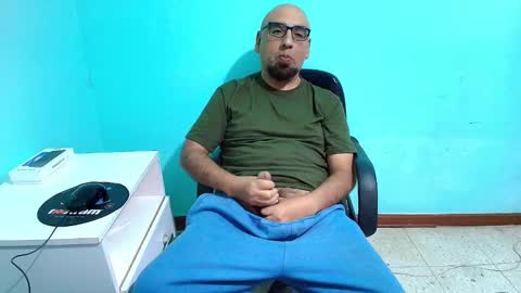 arnelux72 online show from October 31, 6:47 am