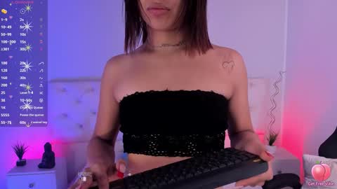 Aron cruz  online show from October 7, 1:18 pm