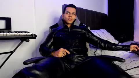 DarkMaster online show from February 15, 2:33 pm