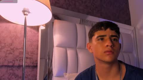 Aron Falcon online show from January 29, 5:40 am