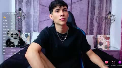 Arontawers online show from May 27, 8:28 pm