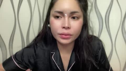 Snapshot of arousingkatets chatting on October 17, 1:37 pm KATE MORE  online show from October 17, 1:37 pm