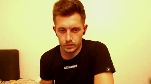 arromwilliam90 online show from December 10, 7:54 pm