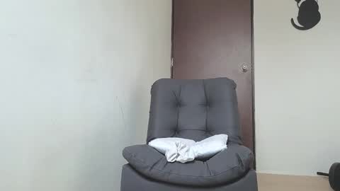   online show from November 24, 12:37 pm