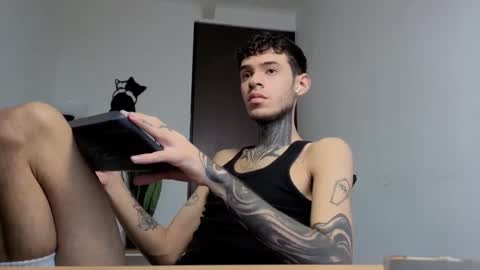   online show from March 22, 11:03 am