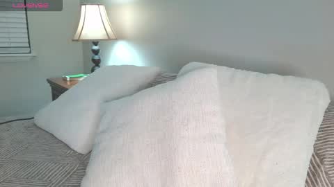 artemisiac online show from February 3, 2:53 am