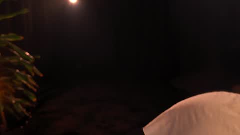 Marlene online show from December 9, 3:40 am