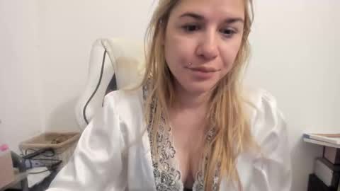 MIA online show from October 13, 5:42 am