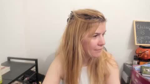 MIA online show from April 11, 7:45 am