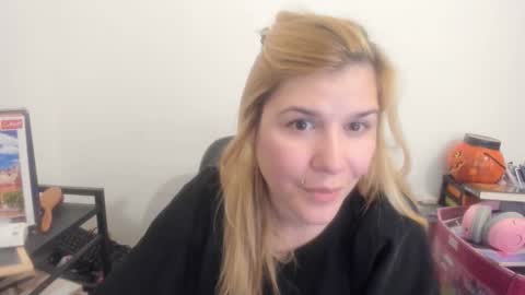 MIA online show from April 15, 1:47 pm