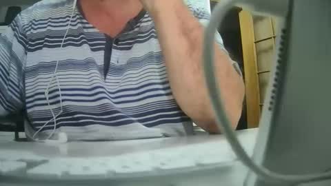 Snapshot of arturo200247 chatting on September 12, 4:58 am arturo200247 online show from September 12, 4:58 am