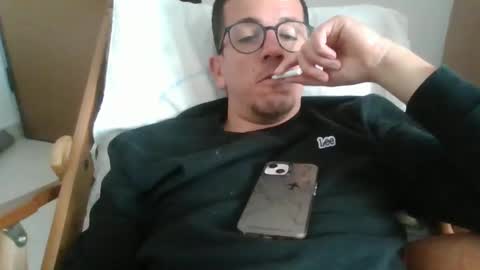 arturpaulval online show from March 29, 1:35 pm