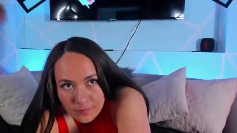 Ary Noa  online show from February 3, 11:25 am