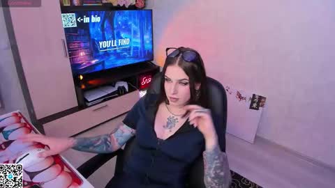 Arya  Fn  Talented Arya   online show from September 14, 8:43 pm