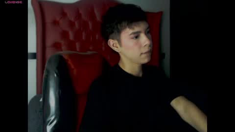 ash_kai online show from June 23, 8:59 pm
