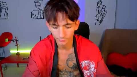 ash_raven_ online show from September 21, 8:13 pm