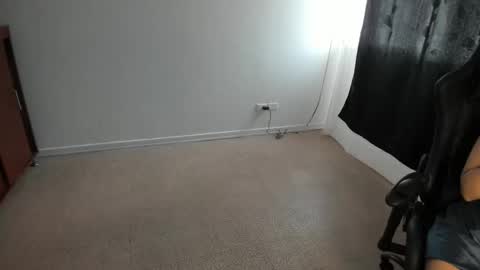 ash_smith1 online show from March 10, 2:27 am