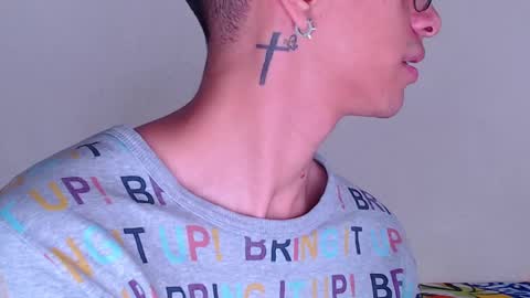 Ash online show from February 12, 5:48 pm